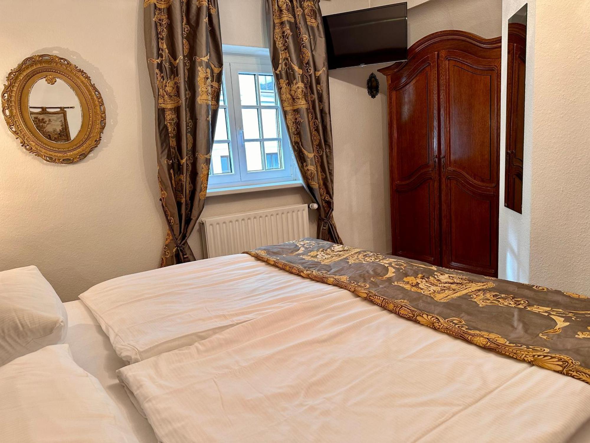 Altstadthotel Hayk Am Rhein Colónia Quarto foto